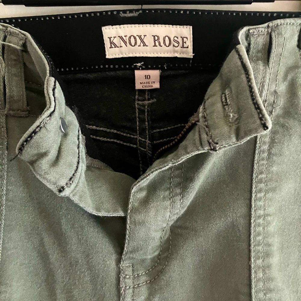 Knox rose size 10